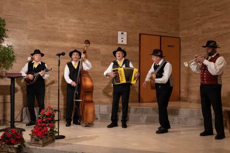 Odprtje razstave; Foto: Mariia Bortiakova, arhiv Občine Sežana